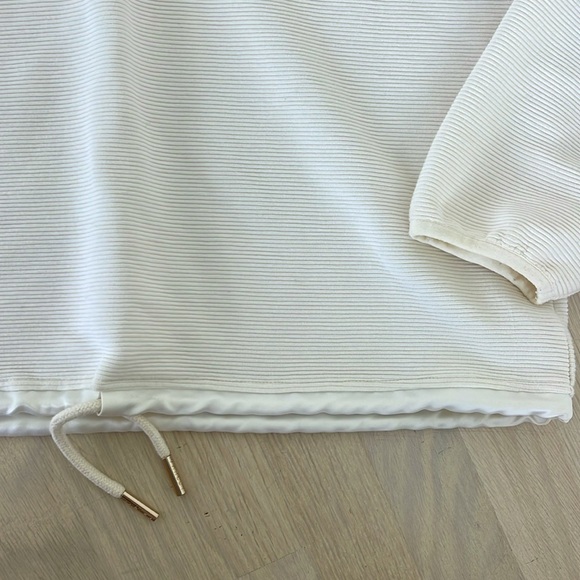 Varley Pullover - Picture 4 of 4